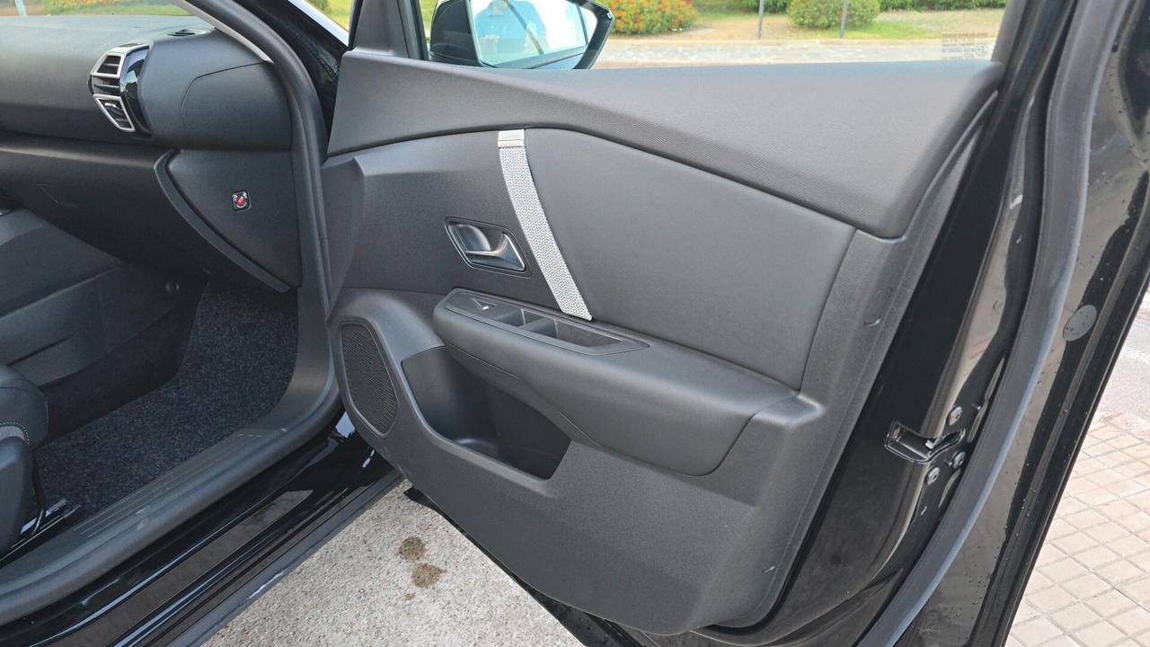 Citroen C4 PureTech 130 S&S EAT8 Plus