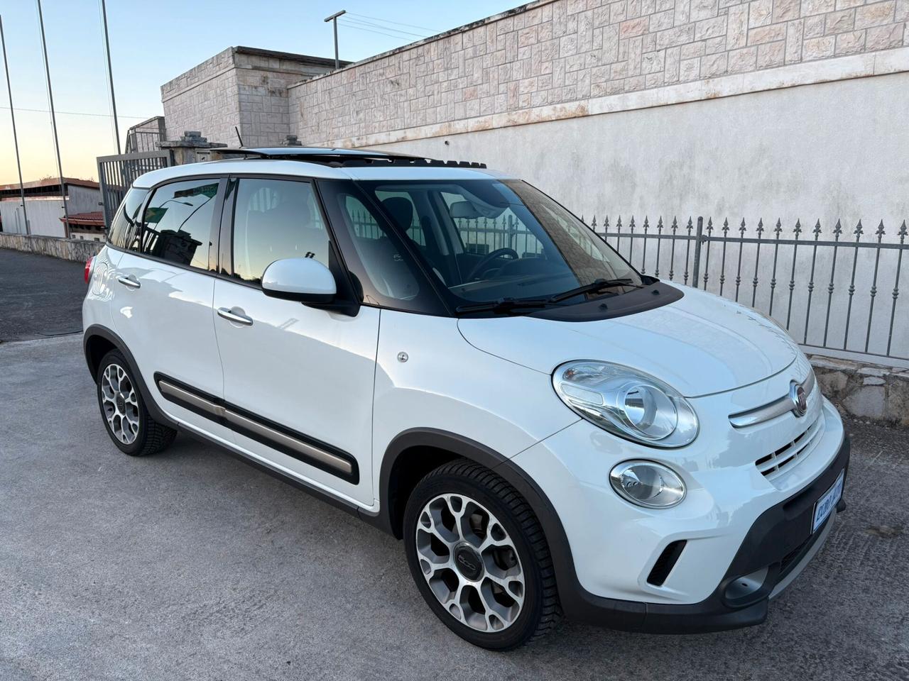 Fiat 500L 1.6 Multijet 105CV Trekking Tetto Apribile e panorama