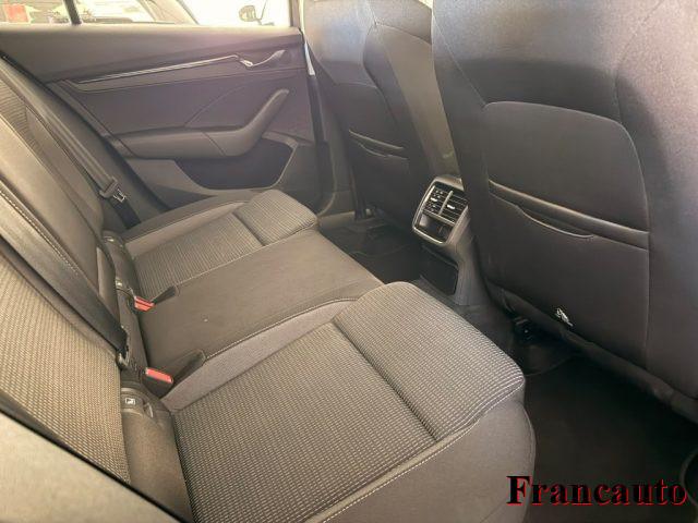 SKODA Octavia 2.0 TDI EVO SCR 150 CV DSG Wagon Executive