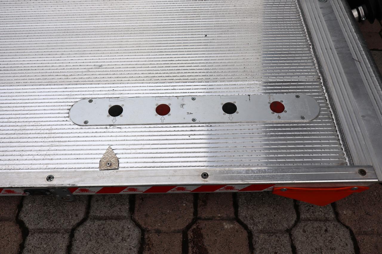 PEUGEOT BOXER 435 L3 2.2 BLUEHDI 140 CV PEDANA IDRAULICA DHOLLANDIA