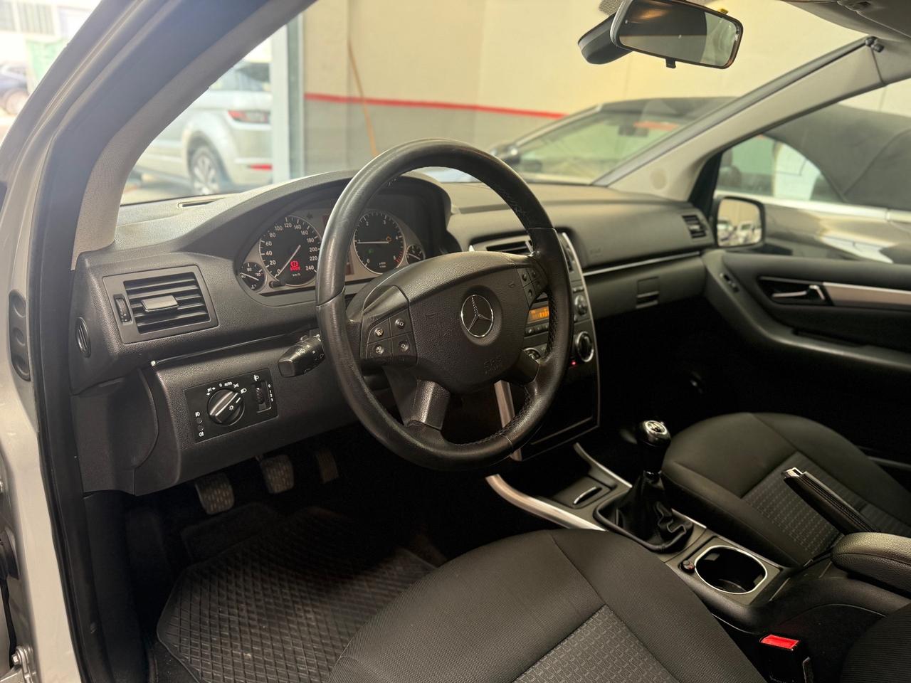Mercedes-benz B 200 CDI Premium