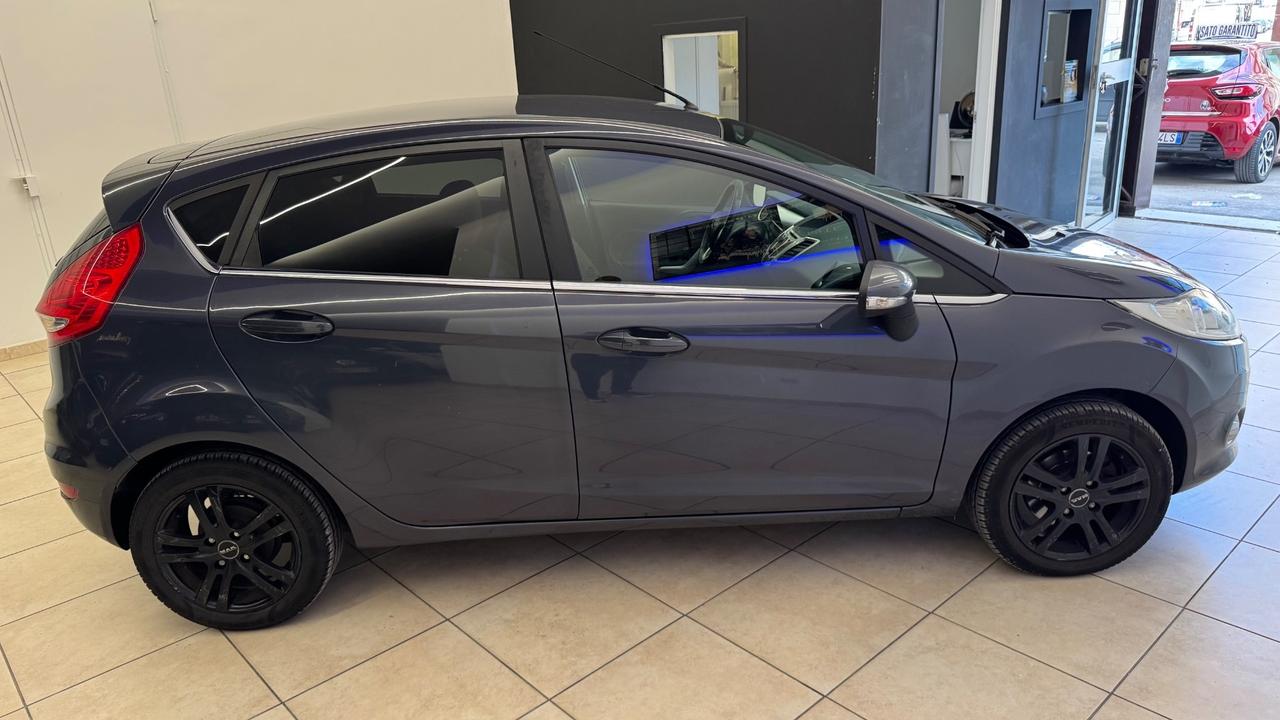Ford Fiesta 1.4 TDCi 5p. Titanium