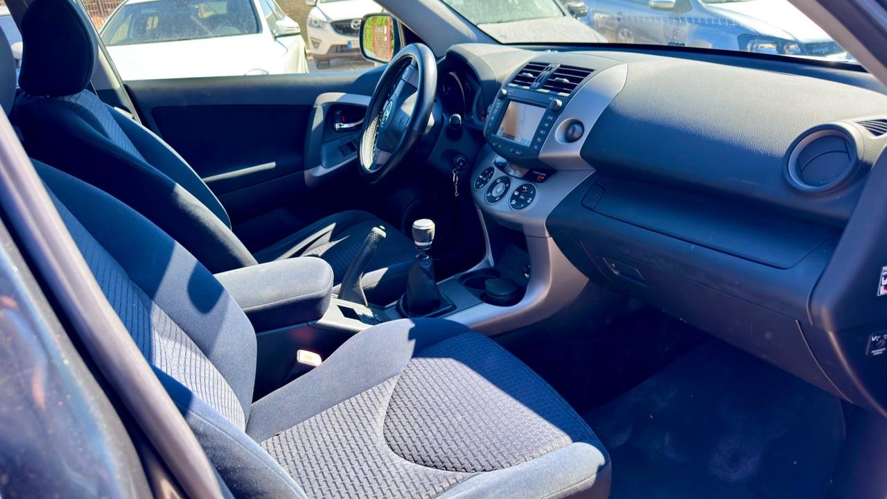 Toyota RAV 4 RAV4 Crossover 2.2 D-4D 136 CV Sol