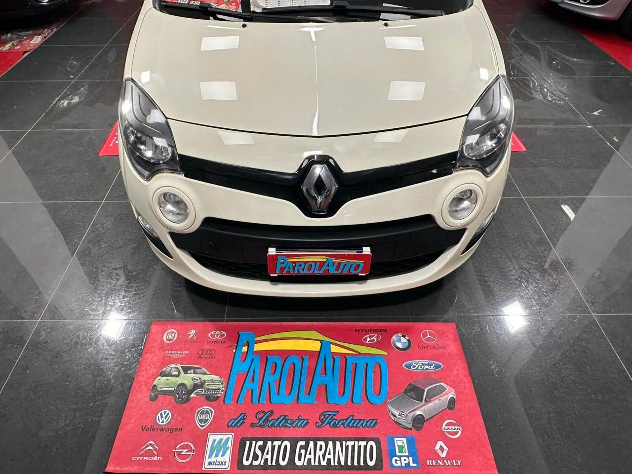 Renault Twingo 1.2 75cv Live - 2013