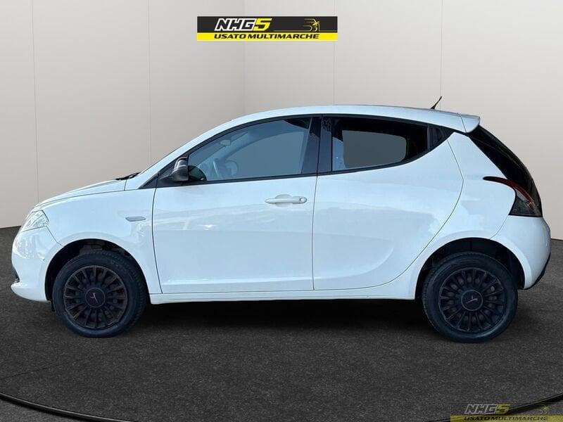 Lancia Ypsilon Ypsilon 0.9 TwinAir 85 CV 5 porte Metano Ecochic Elefantino
