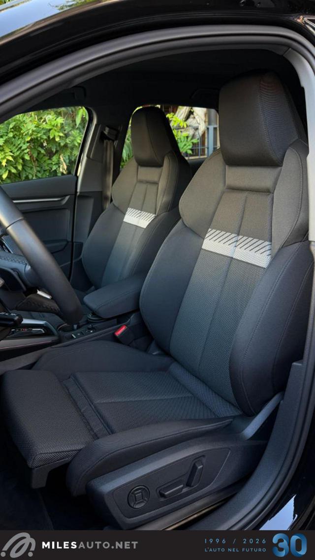 AUDI A3 40 TFSIe plug-in 140 km autonomia SONOS ACC