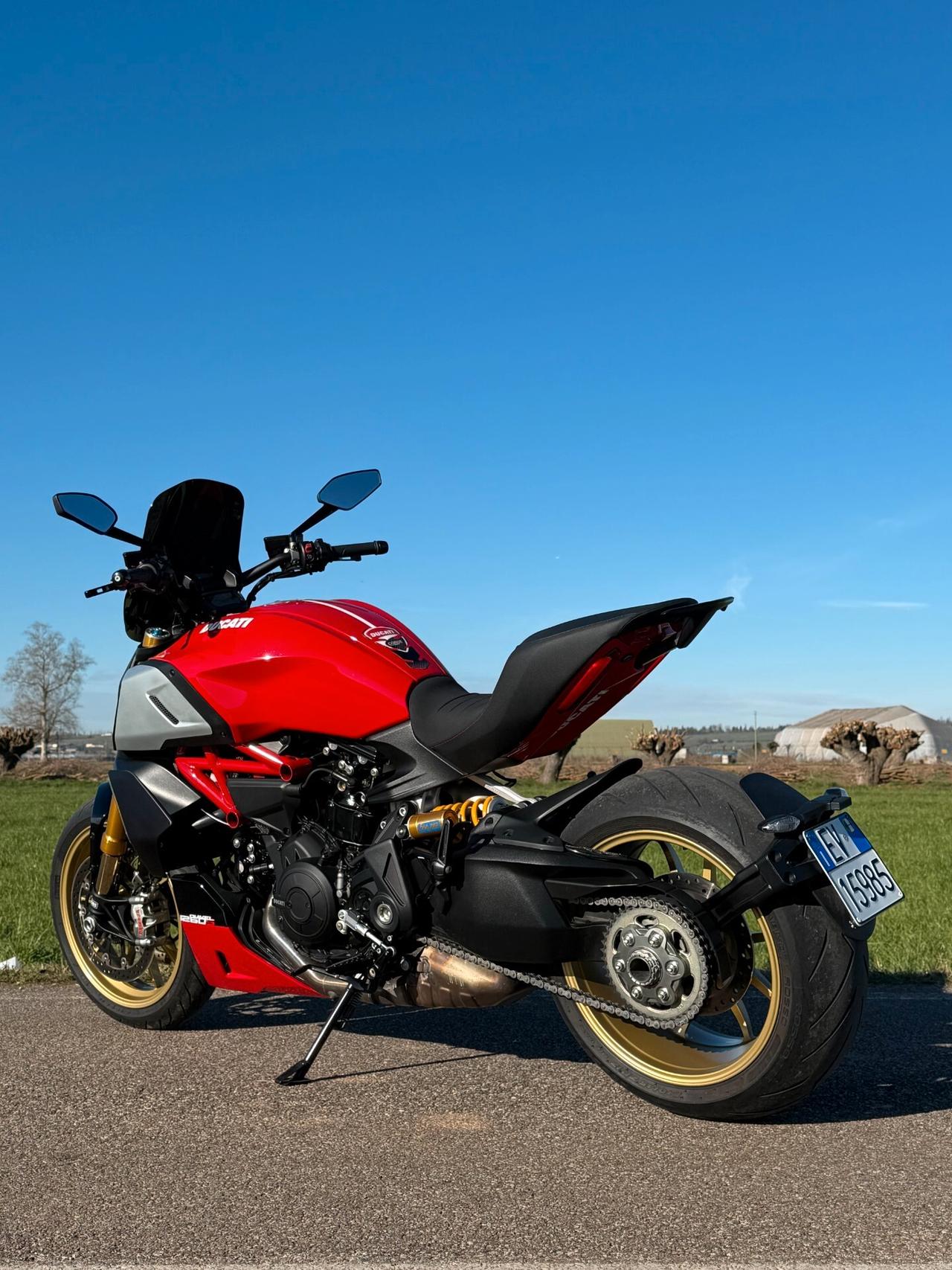 Ducati Diavel 1260 S "RED - GOLD WHEELS - KM 5200 TG DUCATI"