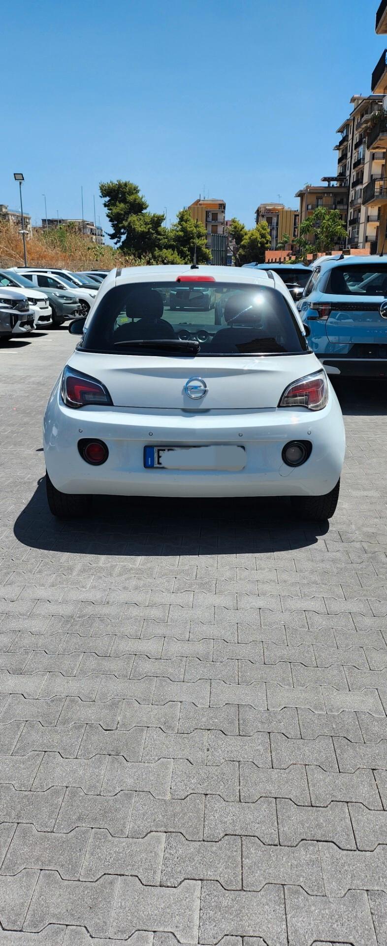 Opel Adam 1.4 87 CV White/Black più Blocksistem