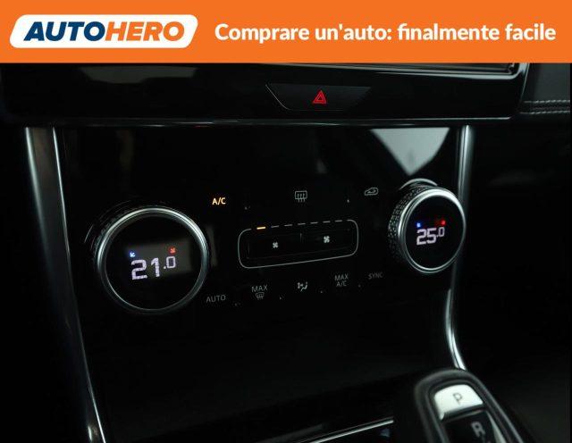JAGUAR XE 2.0 D 204 CV aut. R-Dynamic Black