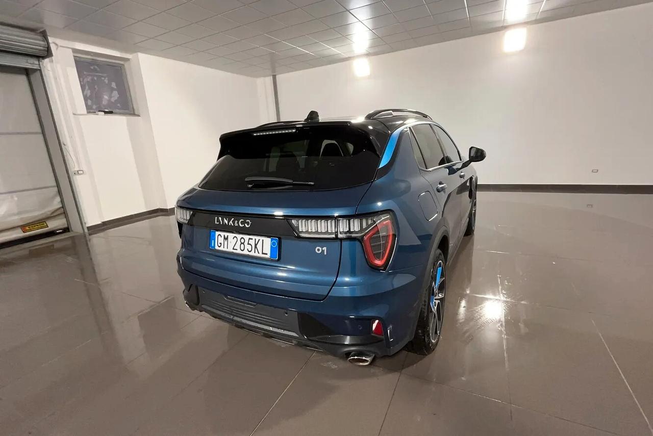 Lynk&co 01 PHEV