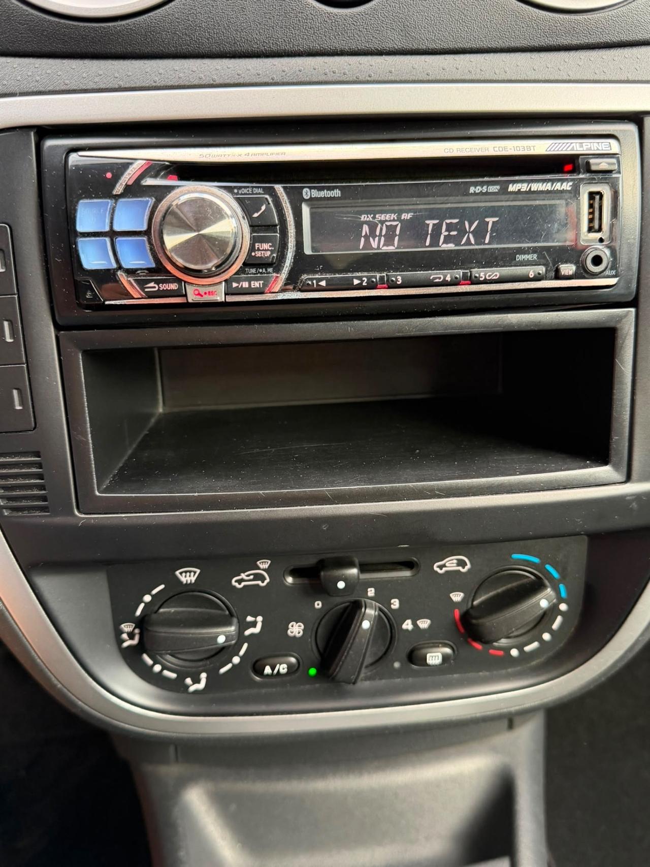 Citroen C3 1.4 Exclusive Style Techno Bi Energy G