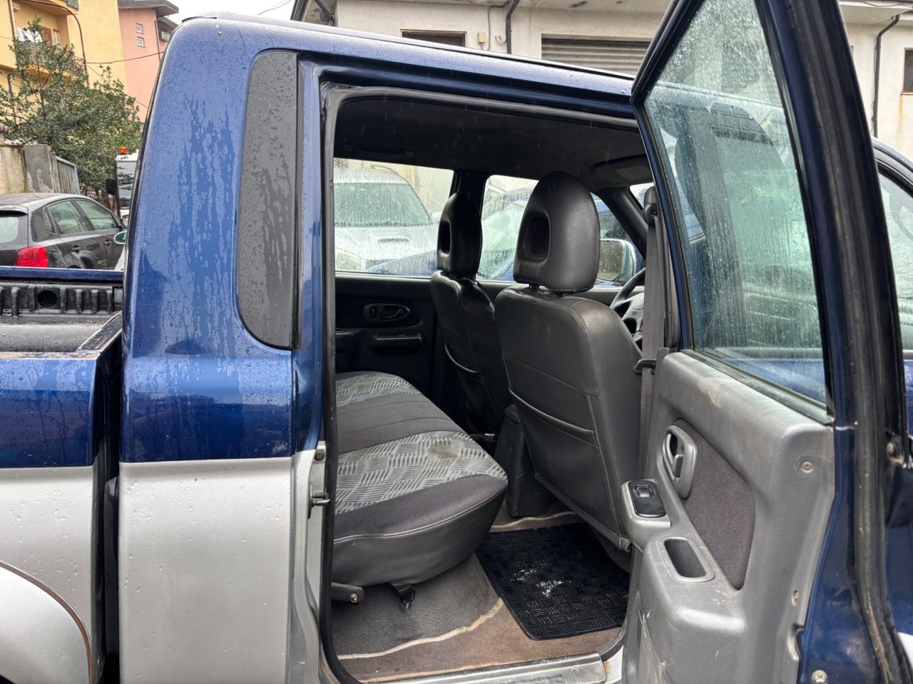 Mitsubishi L200 2.5 TDI 4WD Club Cab Pup. GLS Targ.