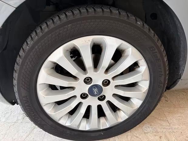 FORD KA+ 1.2 69 CV TITANIUM 75.000 KM