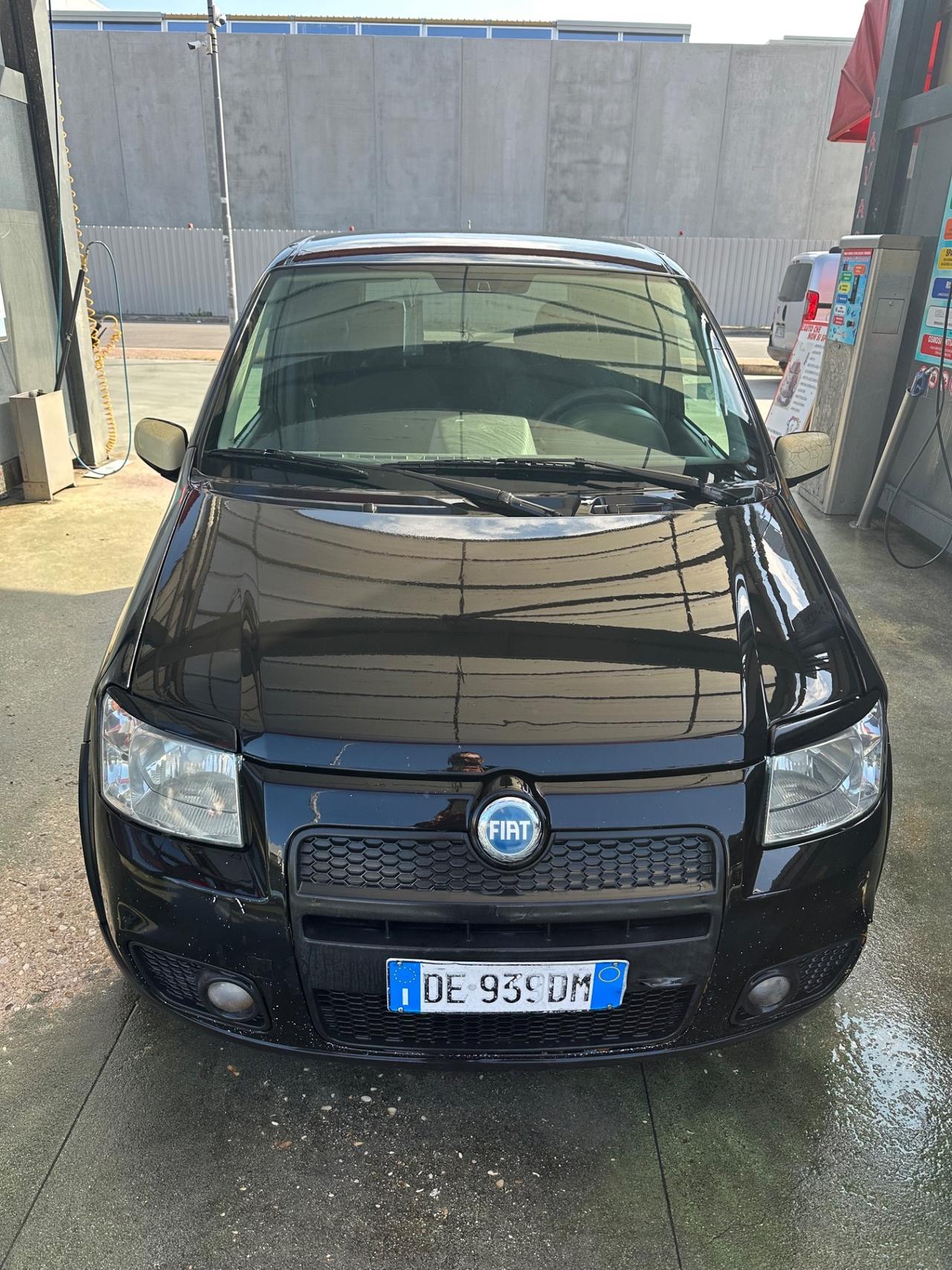 Fiat Panda 1.4 benz 16V 100 HP 2006 neopatentati.