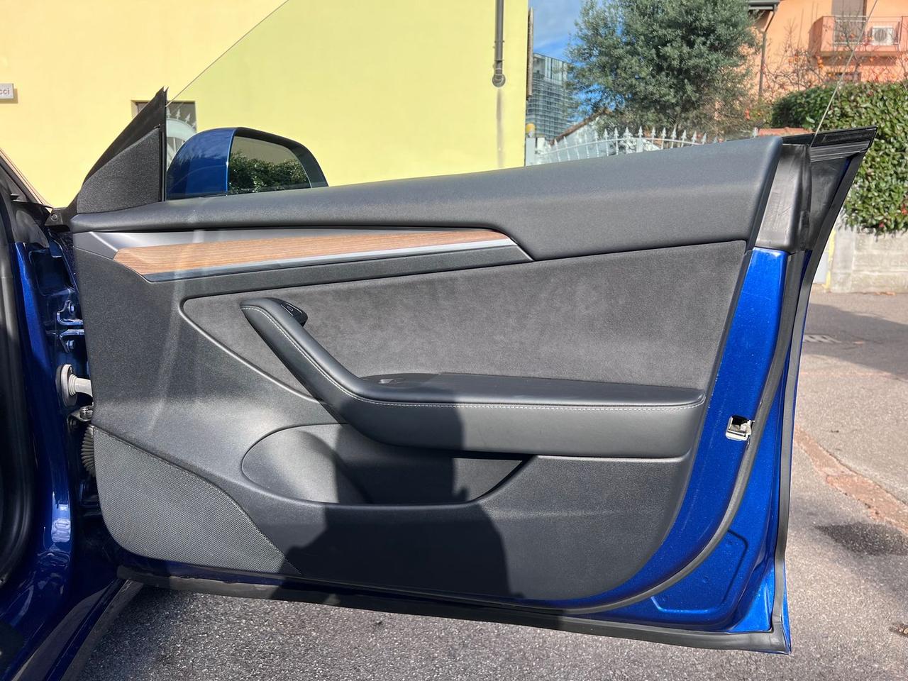 Tesla Model 3 -- Standard Range Plus #7952