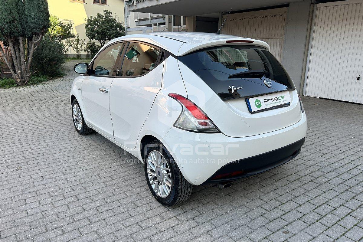 LANCIA Ypsilon 1.2 69 CV 5 porte Gold