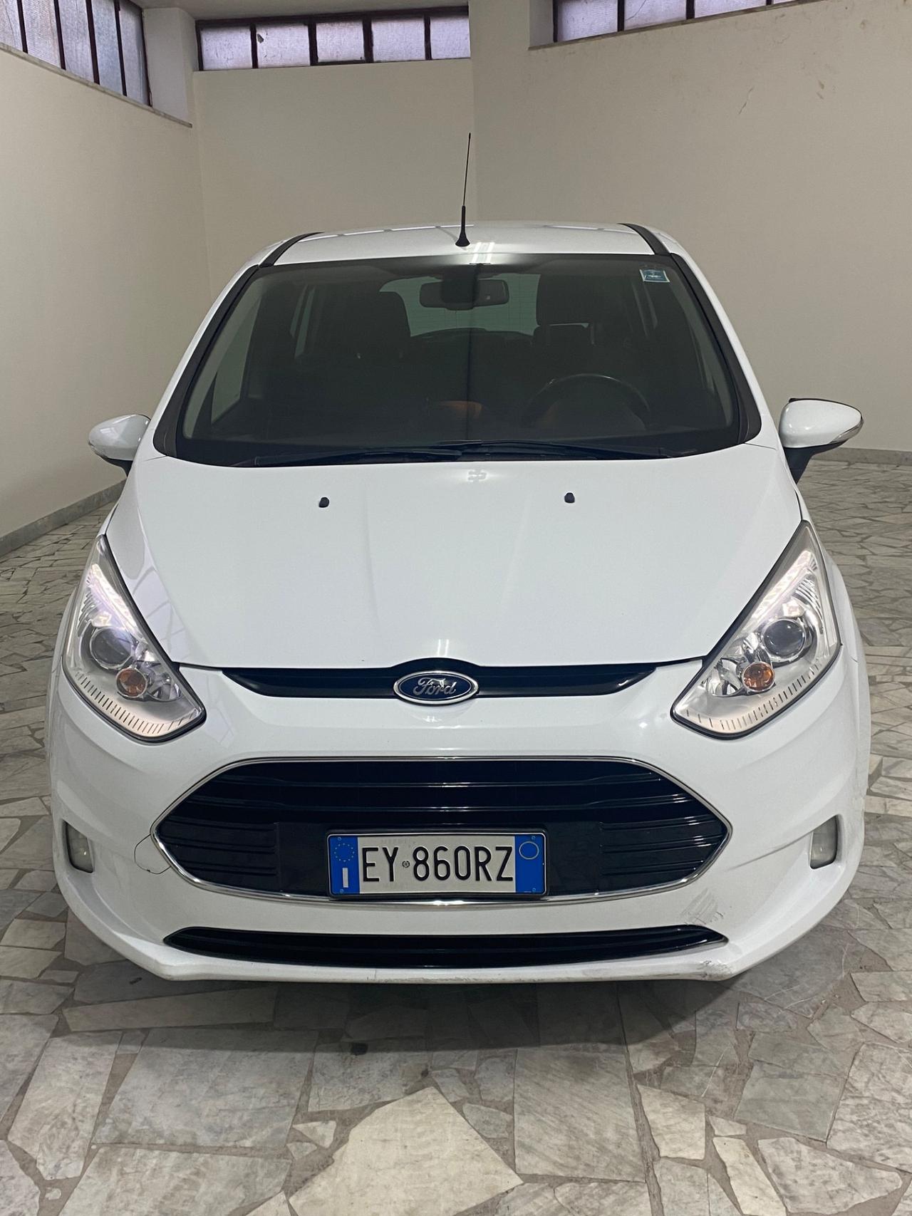 Ford B-Max BUSINESS TITANIUM