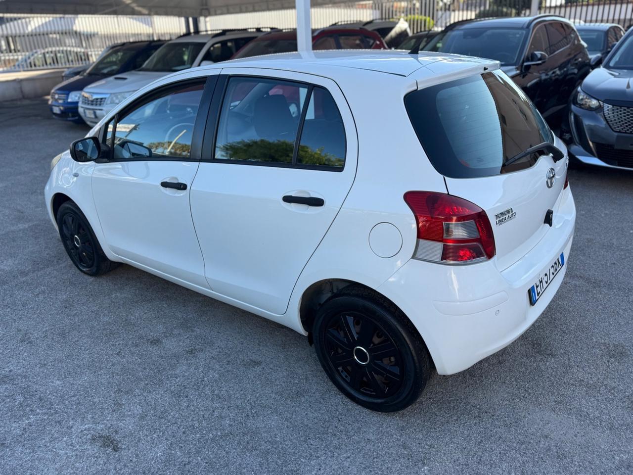 Toyota Yaris 1.0 5 porte Sol 140.000 km