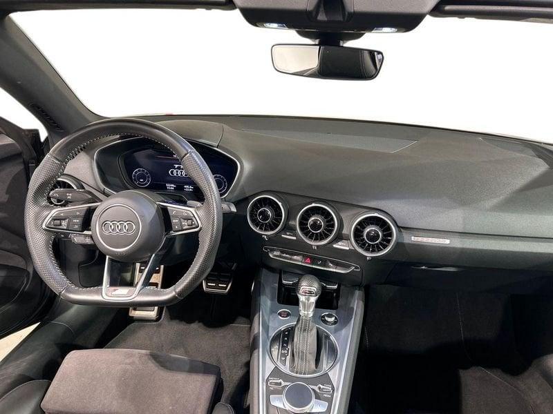 Audi TT Roadster 2.0 TFSI quattro S tronic S line