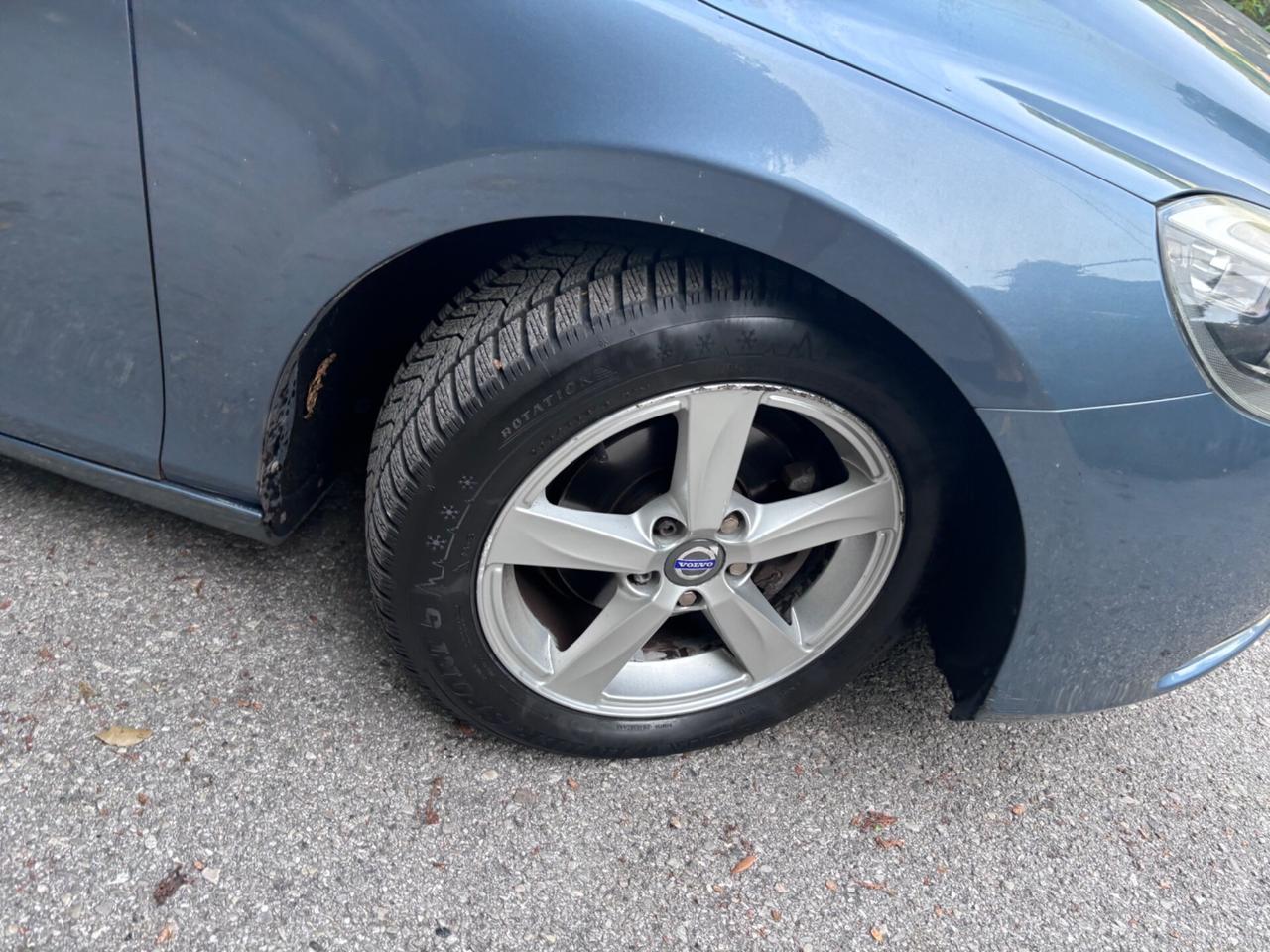 Volvo V40 D3 Momentum V40 2.0