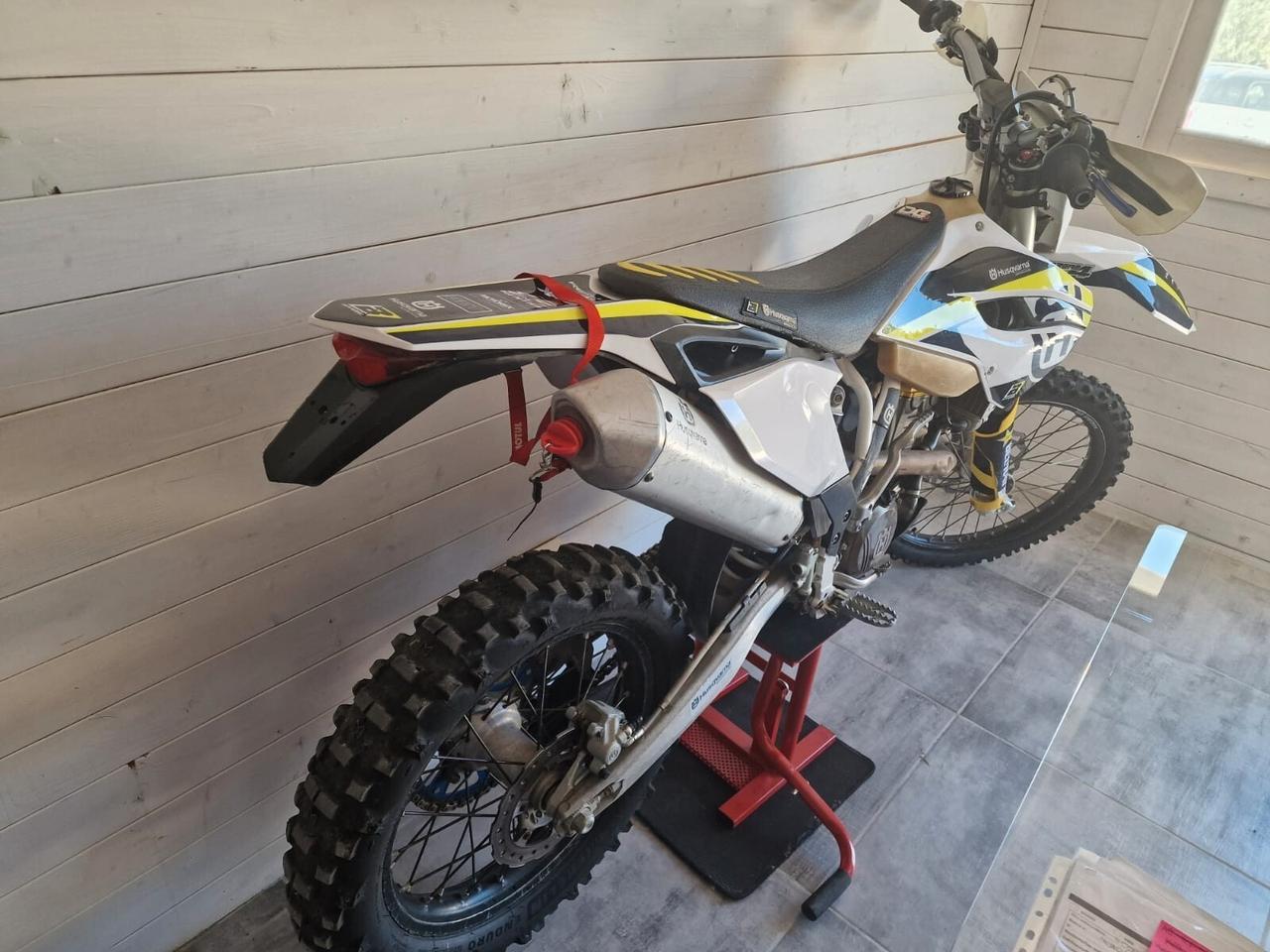 HUSQVARNA 350 FE ENDURO TARGATA