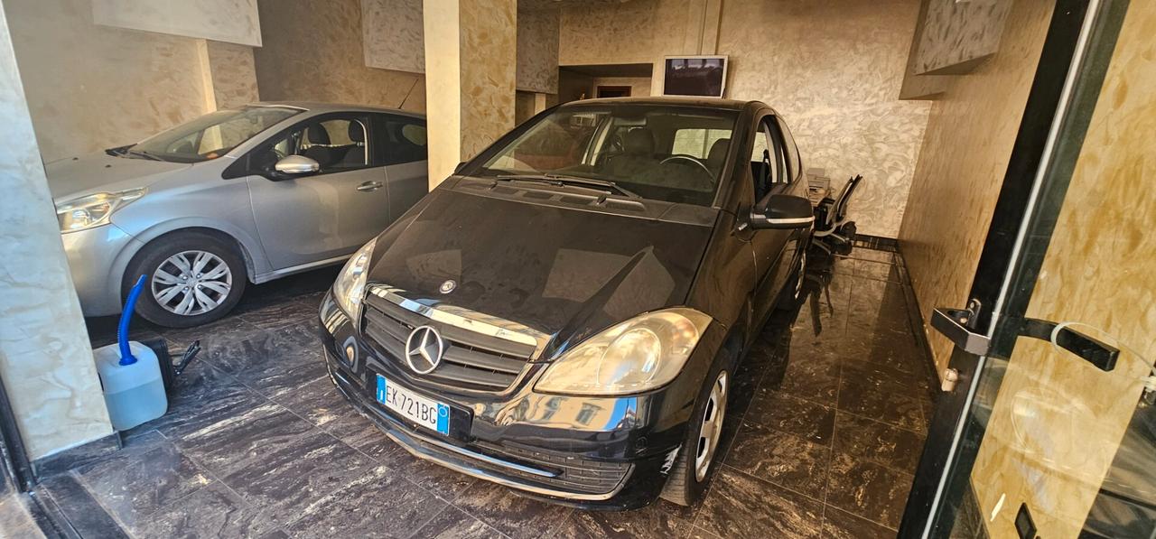 Mercedes-benz A 160 BlueEFFICIENCY Coupé Elegance