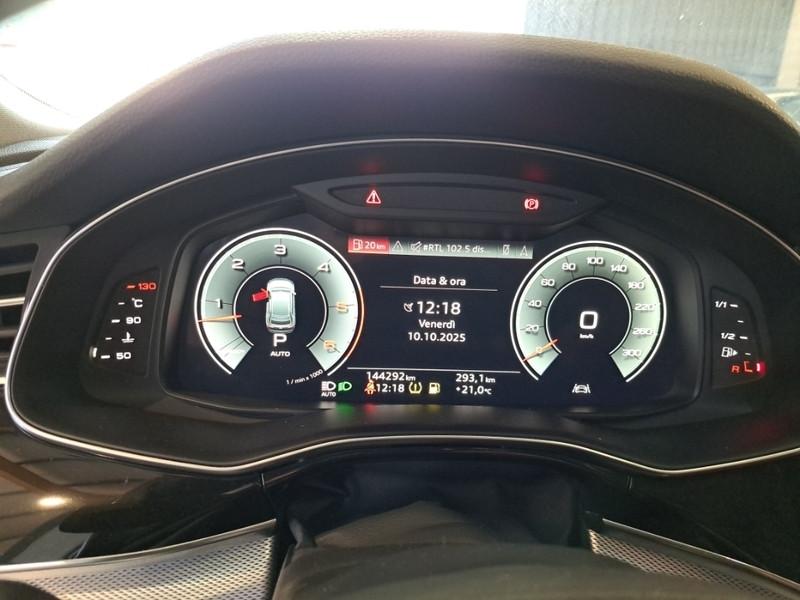AUDI Q8 50 TDI MHEV 210kW quattro tiptronic