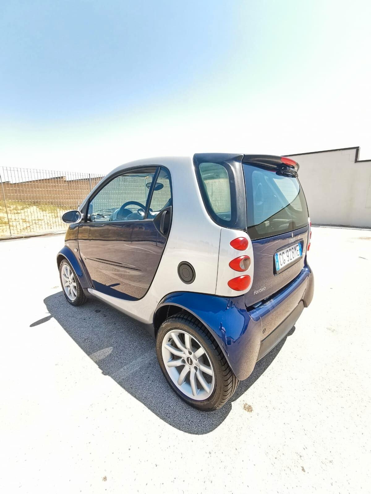 Smart ForTwo 700 coupé passion (45 kW)
