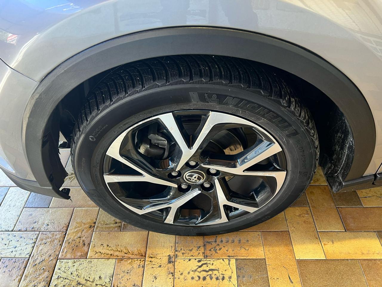 Toyota C-HR 1.8 Hybrid 2019