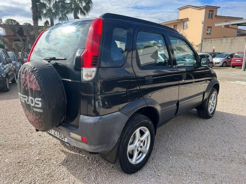 Daihatsu Terios TERIOS 1.300 BENZ/GPL 4WD