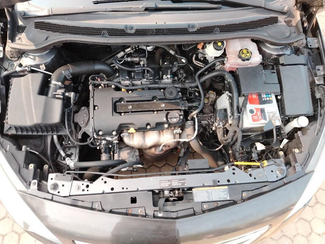 Opel Astra 1.4 Cosmo 100cv