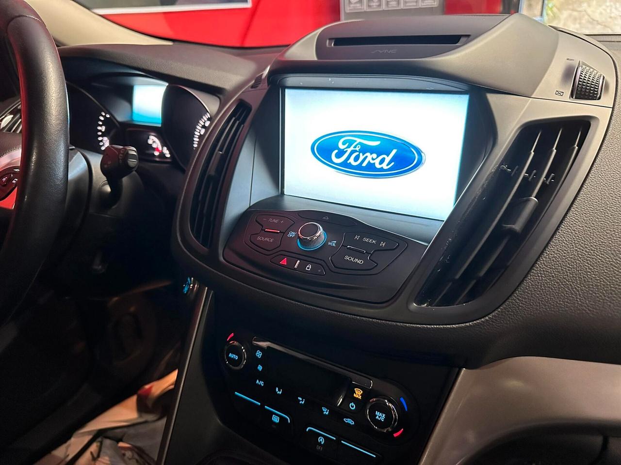 Ford Kuga 2.0 TDCI 120 CV S&S 2WD Titanium