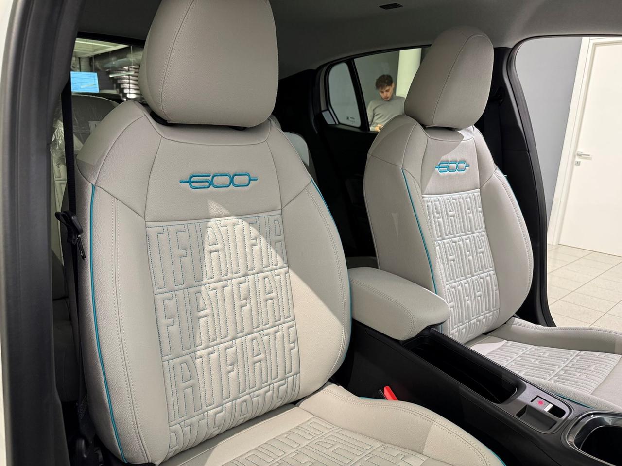 FIAT 600 IV 2023 1.2 hybrid La Prima II 110cv auto