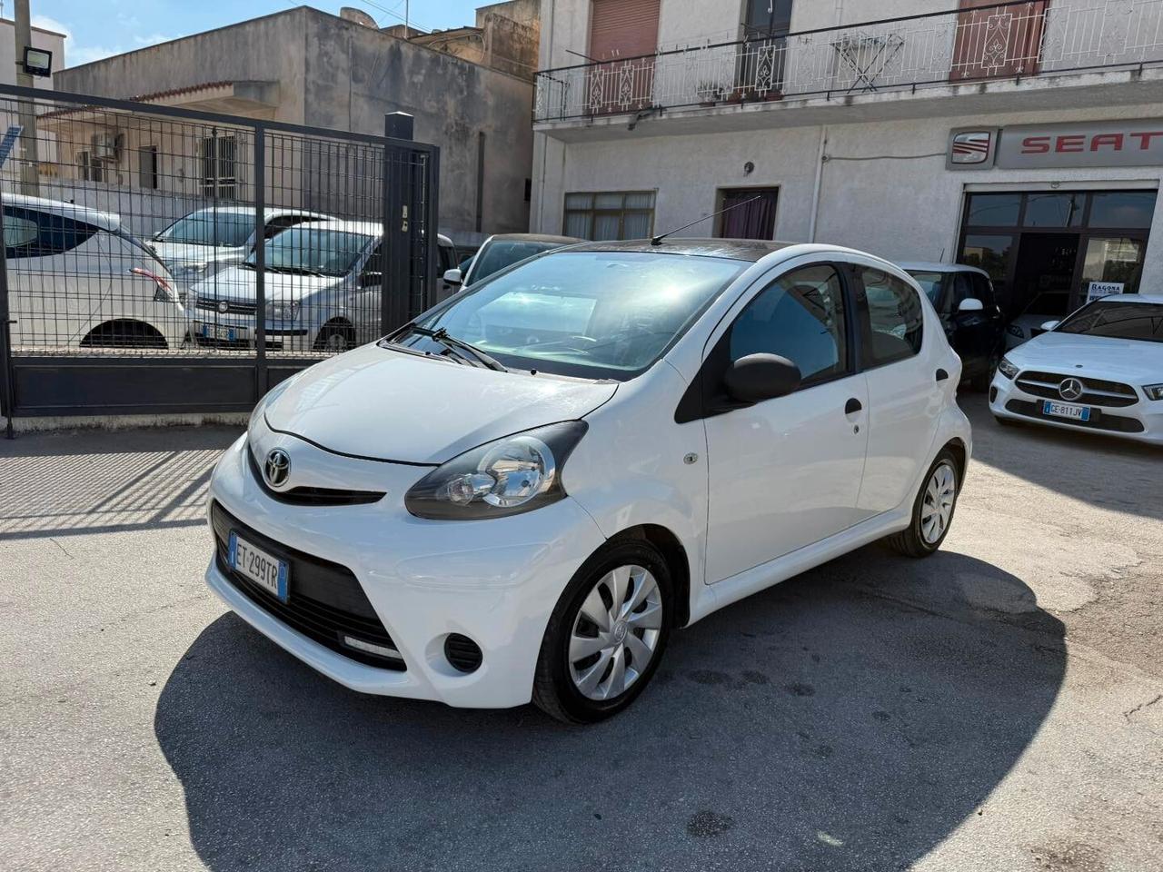 Toyota Aygo 1.0 12V VVT-i 5 porte Active Connect