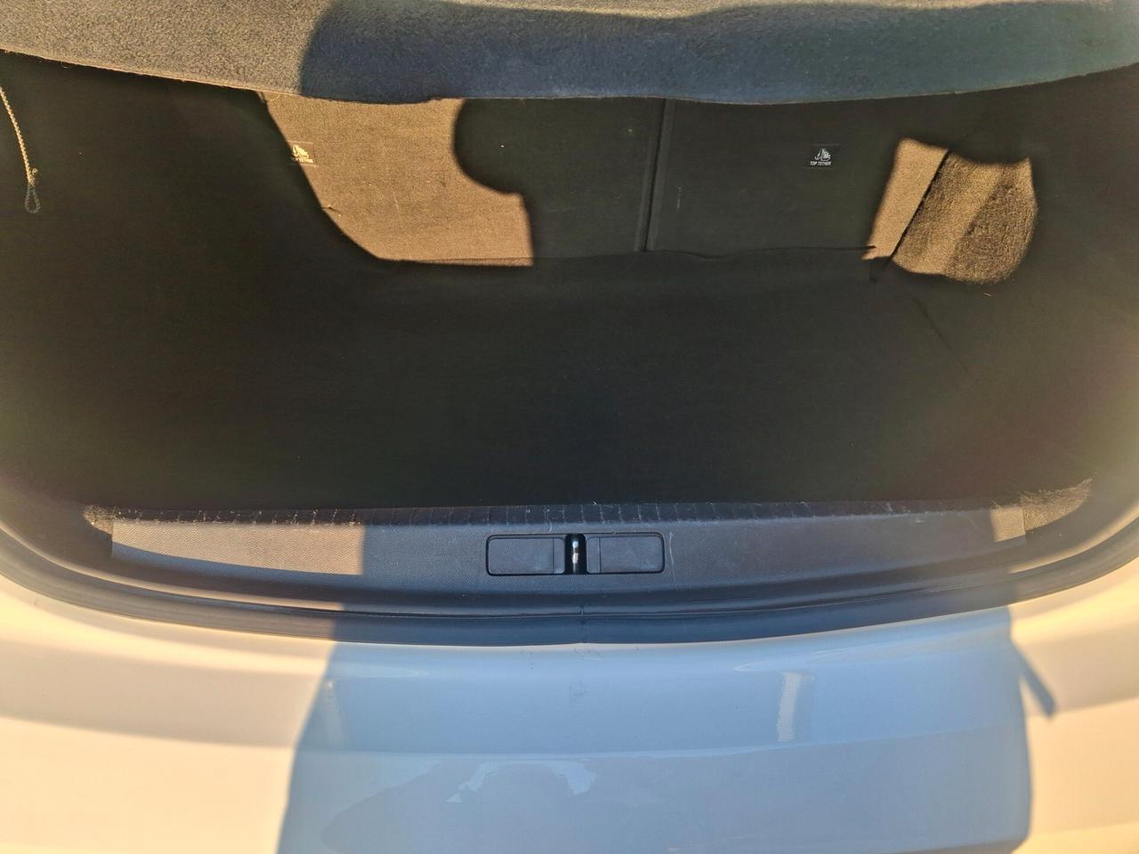 Peugeot 208 PureTech 100 cc 1.2 benz. 5 porte Active Pack automatica neopatentati