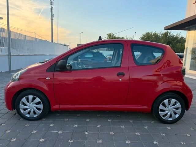 Toyota Aygo 1.0 12V VVT-i 3 porte Active 2012