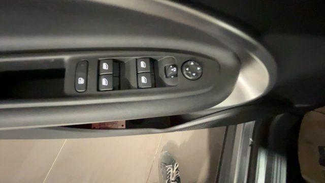 JEEP Avenger 1.2 Turbo MHEV Summit