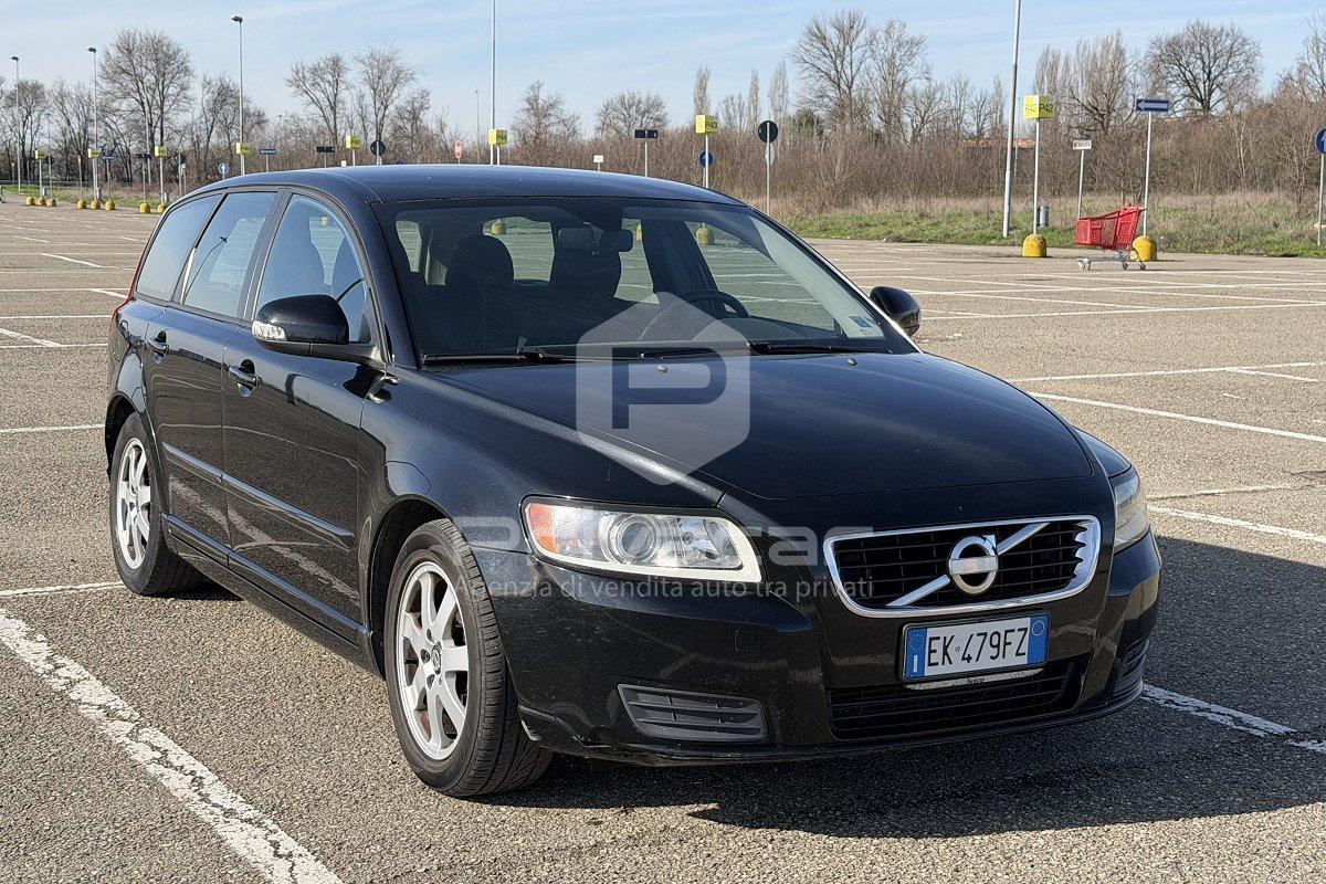 VOLVO V50 D2 POLAR