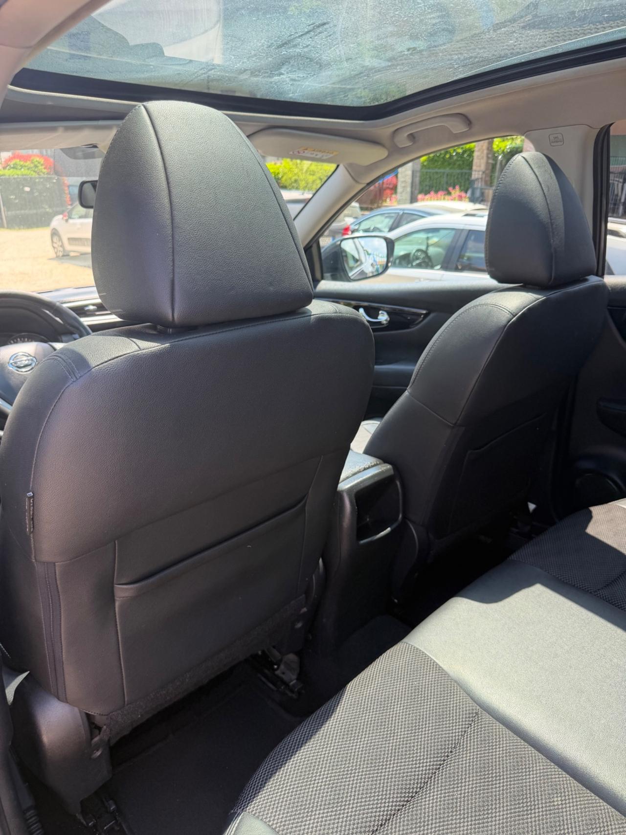 Nissan QASHQAI 1.6 dCi TEKNA TETTO FULLOPT 360CAM
