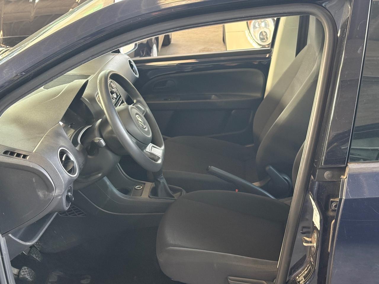 Volkswagen up! 1.0 5p. move