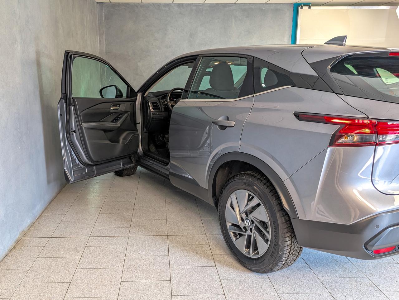 Nissan Qashqai 1.3 MHEV Xtronic 158cv Business