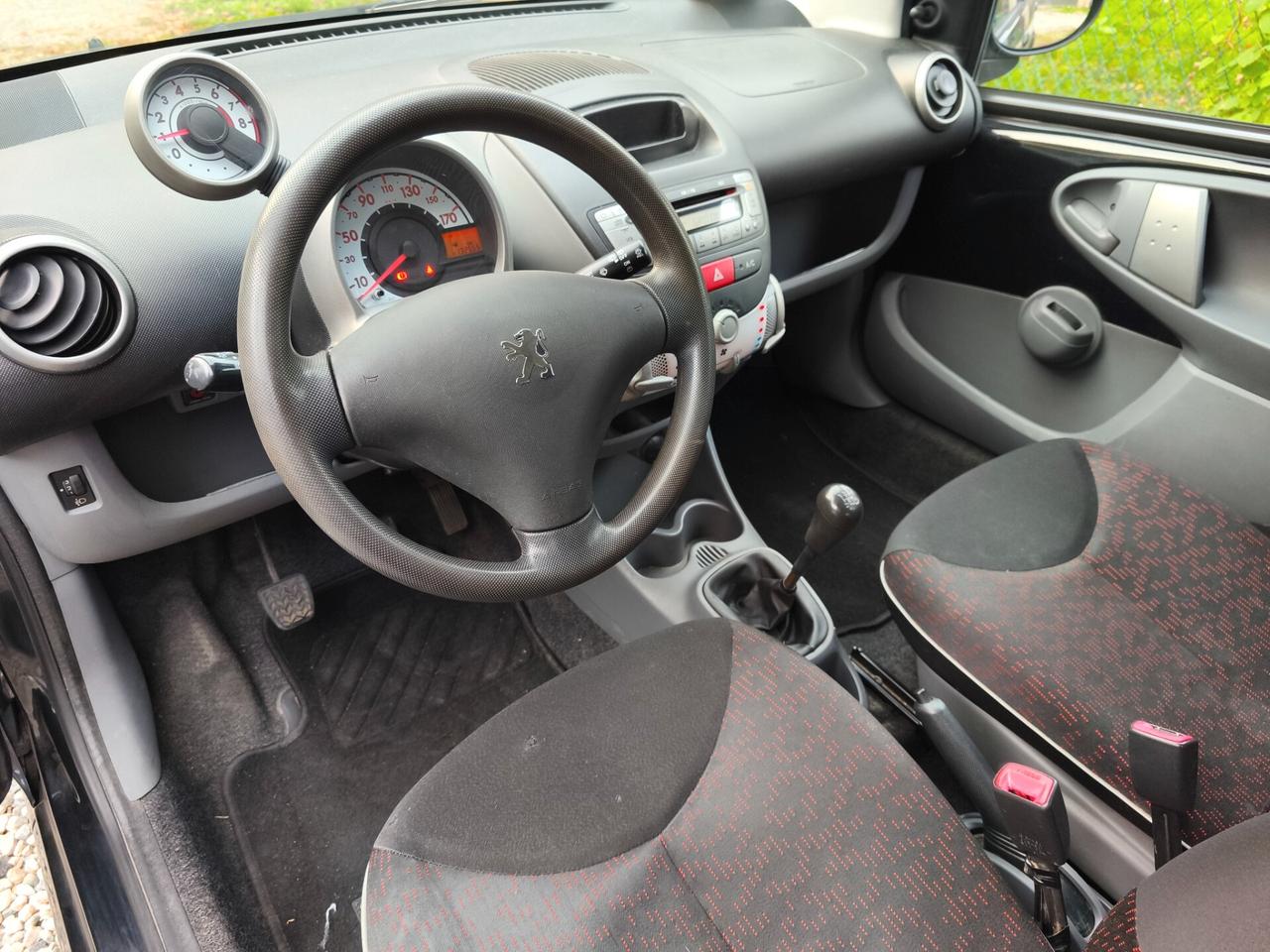 Peugeot 107 1.0 68CV 5p. Sweet Years