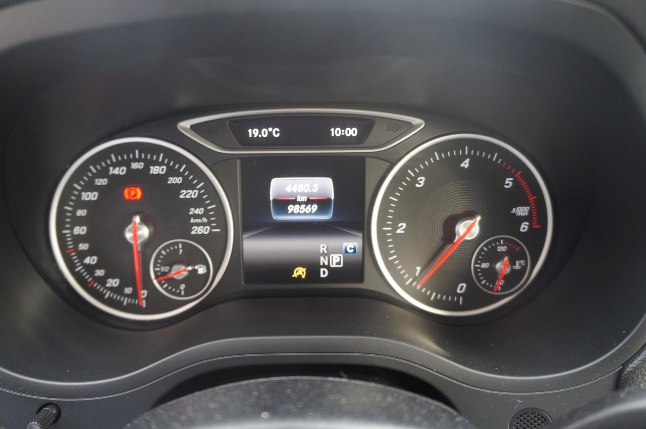 Mercedes-benz B 180 d Automatic Sport