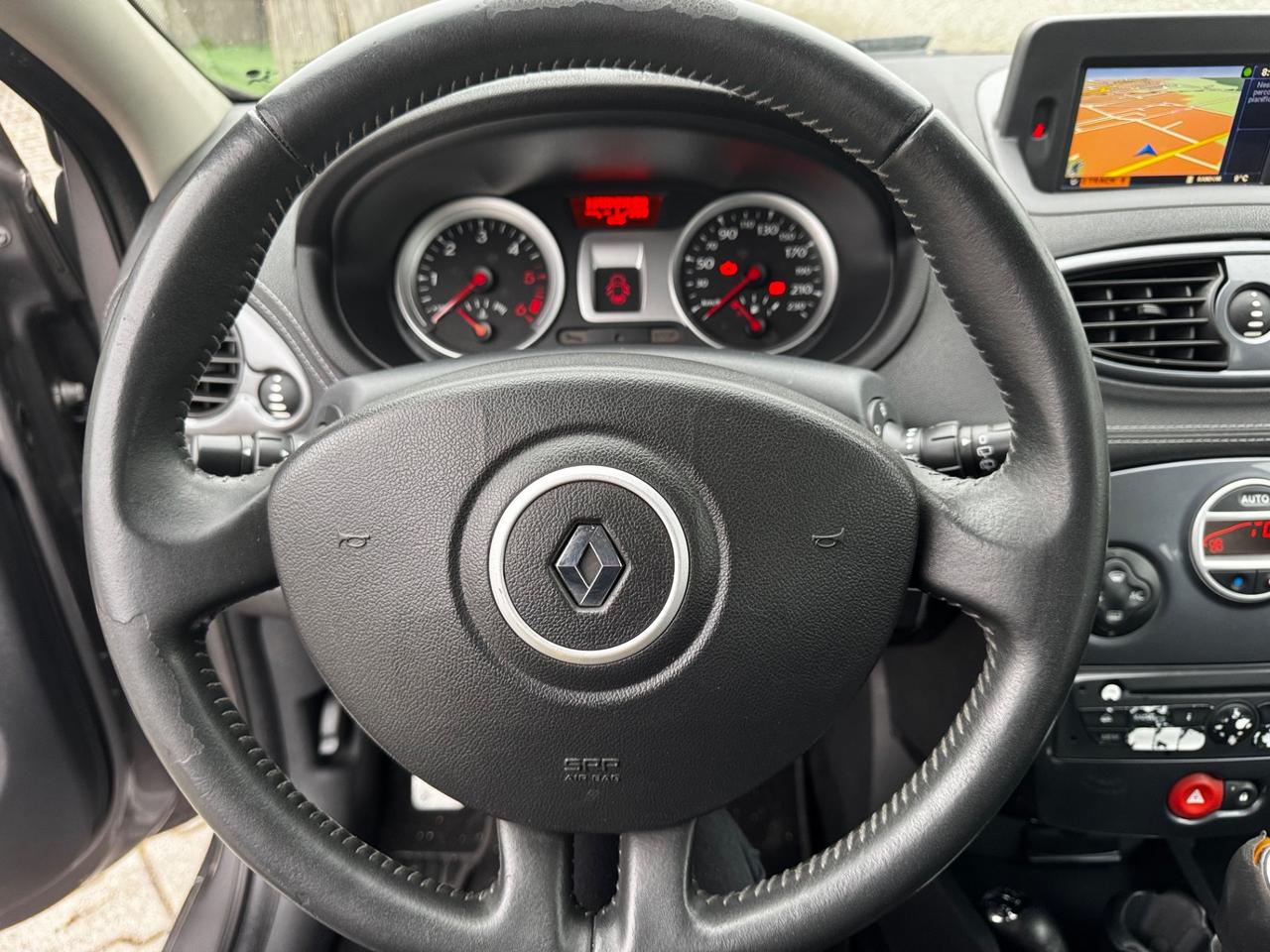 Renault Clio 1.5 dCi 85CV 5 porte con GANCIO TRAINO