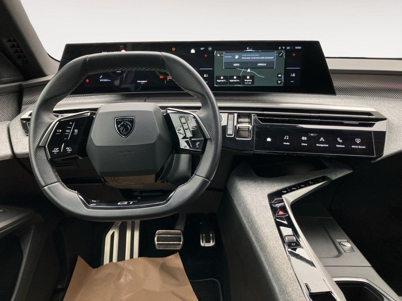 Peugeot 5008 5008 1.2 hybrid GT 145cv 7p.ti e-dcs6