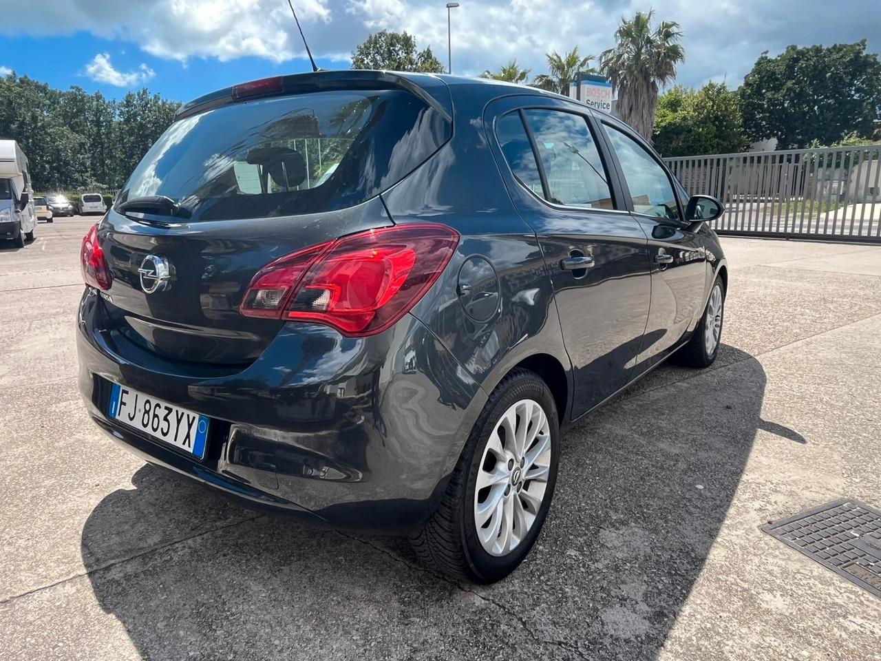Opel Corsa 1.4 90CV GPL Tech 5 porte Innovation neop/ car play/lega/faro led