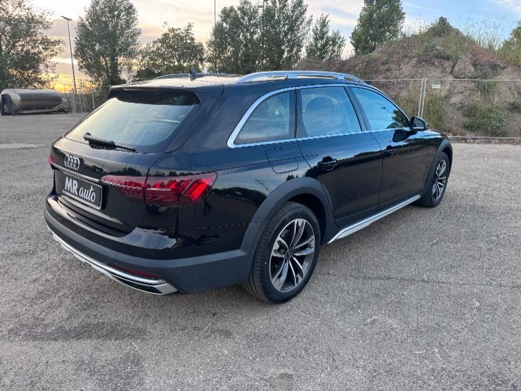 Audi A4 Allroad 40 2.0 tdi mhev Identity Contrast quattro 204cv s-tronic