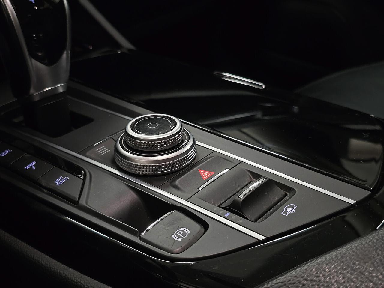 Maserati Levante V6 Diesel 275 CV AWD FULL BLACK CERTIFICATA MASERATI!!! GARANZIA 12 MESI!!!