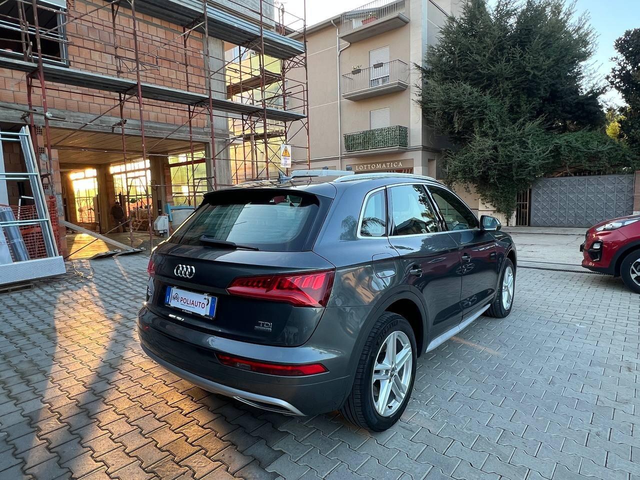 Q5 40 2.0 tdi Busines Sport quattro 190cv s-tronic