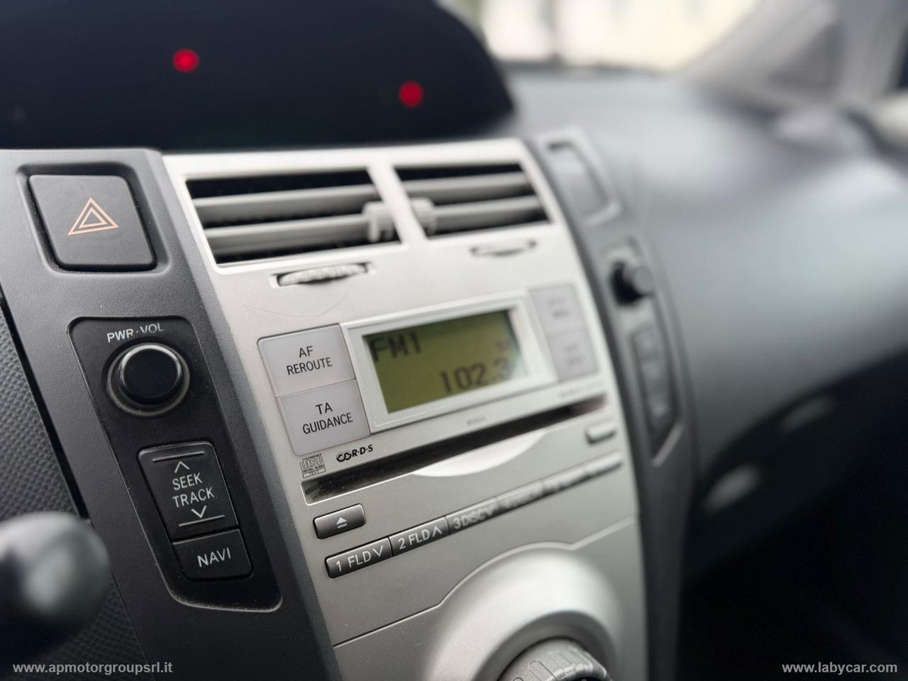 TOYOTA Yaris 1.4 D-4D 5p. Sol